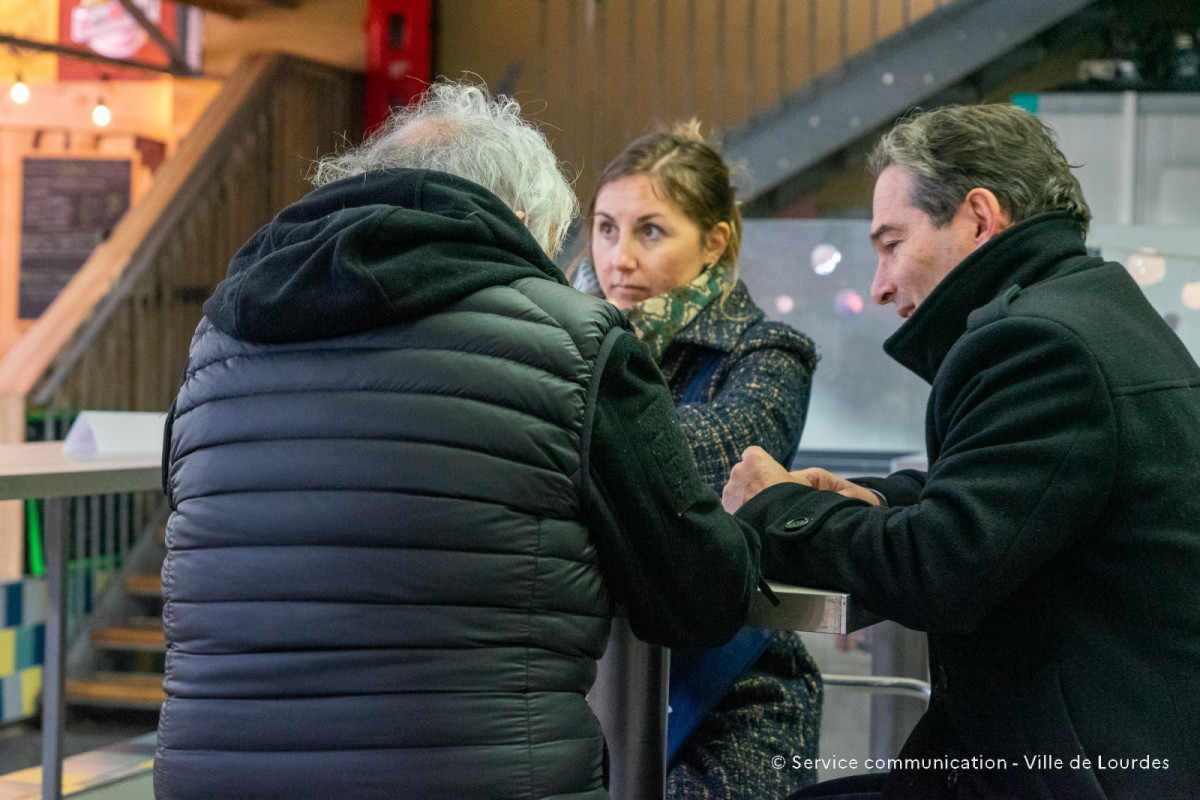 2024-02-01-Les-Cafes-du-Maire-aux-Halles-et-Marches-06