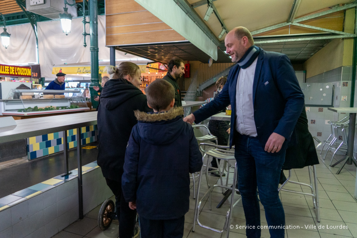 2024-02-01-Les-Cafes-du-Maire-aux-Halles-et-Marches-09