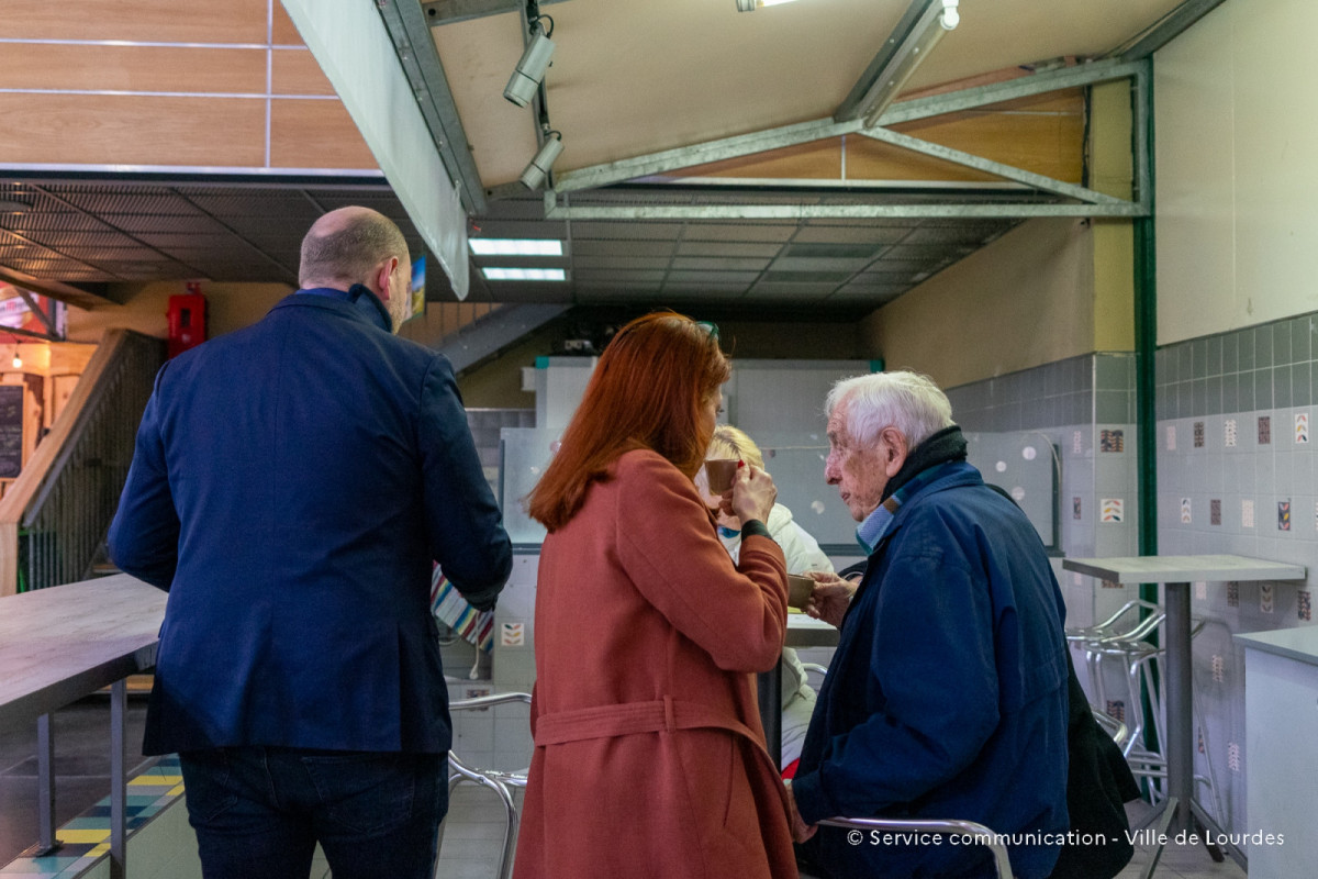 2024-02-01-Les-Cafes-du-Maire-aux-Halles-et-Marches-12