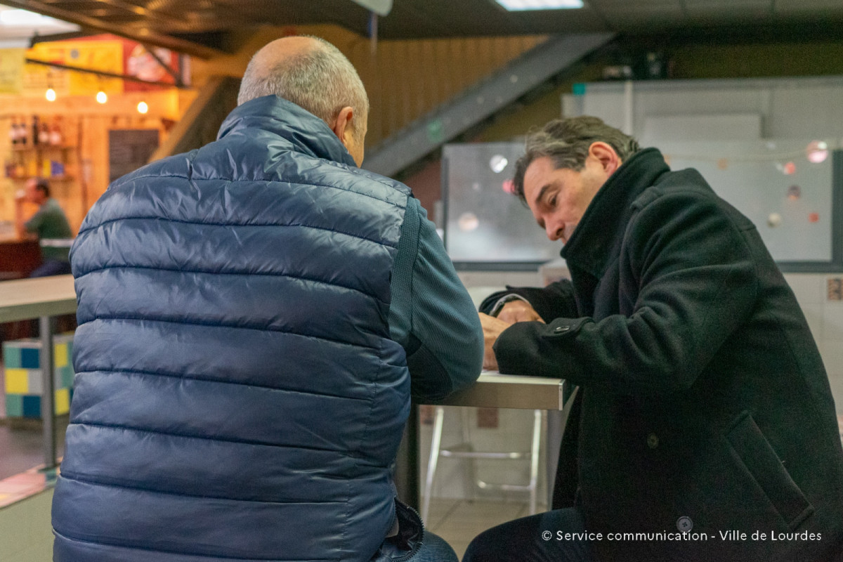 2024-02-01-Les-Cafes-du-Maire-aux-Halles-et-Marches-15