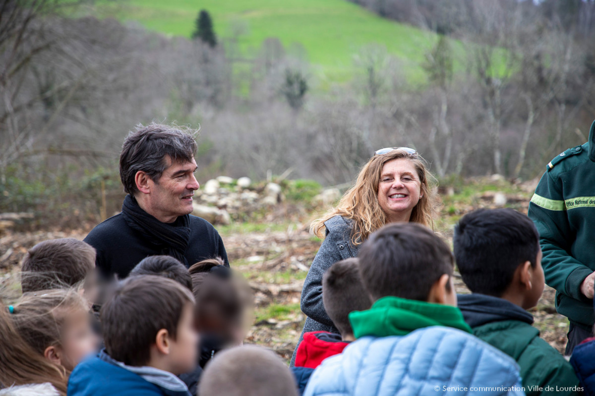 2024-03-01-Plantation-au-Bois-de-Lourdes-par-les-scolaires-19