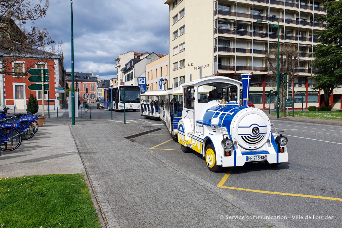 2024-03-27-Trajet-en-Petit-Train-Triple-anniversaire-01