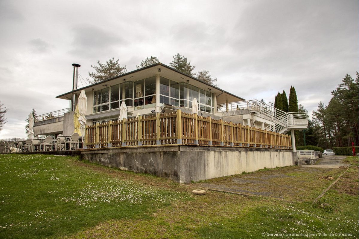 2024-03-01-Terrasse-du-restaurant-du-Golf-2