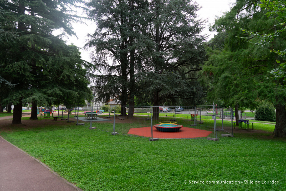 2024-09-11-Barrieres-Tourniquet-Table-Ping-Pong-Jardin-de-lYou-03