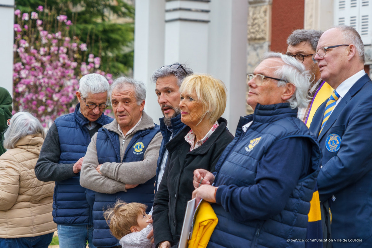Marcheur-au-grand-cur-Lourdes-mars-2025-03-redim-droppics