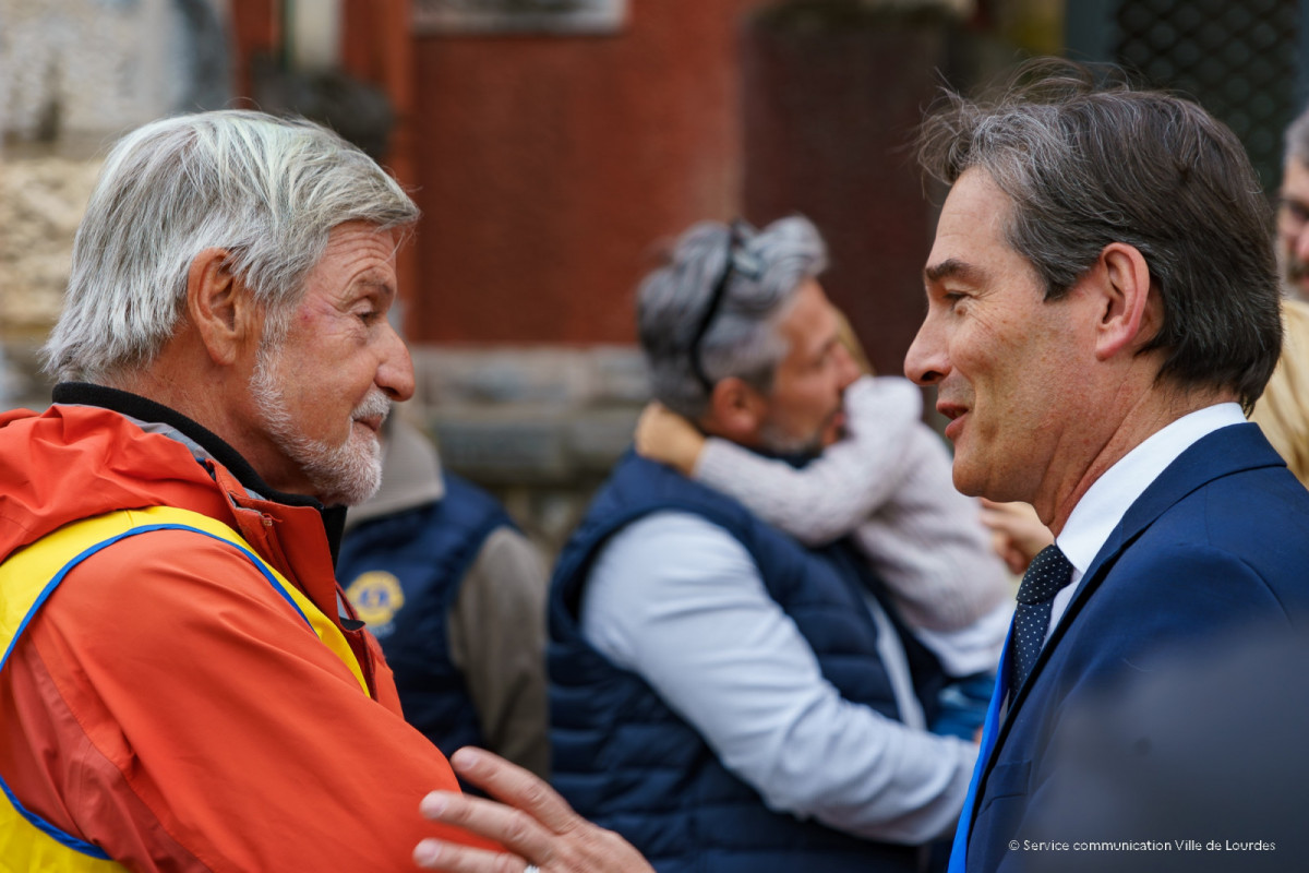 Marcheur-au-grand-cur-Lourdes-mars-2025-04-redim-droppics