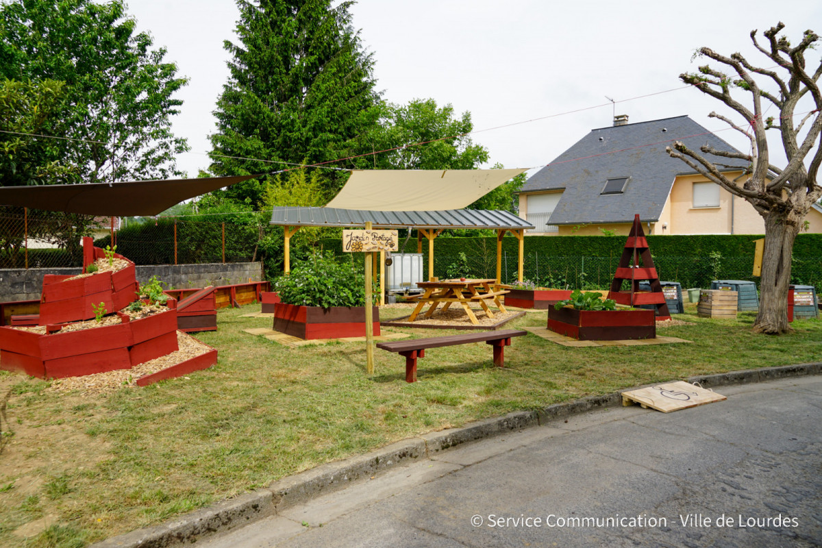 2022-05-20-Restitution-Jardin-Partage-Lannedarre-service-communication-ville-de-lourdes--16