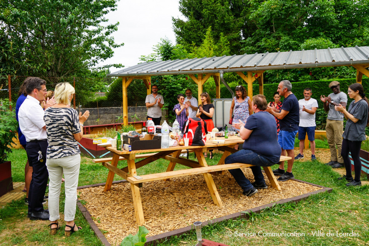 2022-06-20-Jardin-Partage-Lannedarre-service-communication-ville-de-lourdes-5