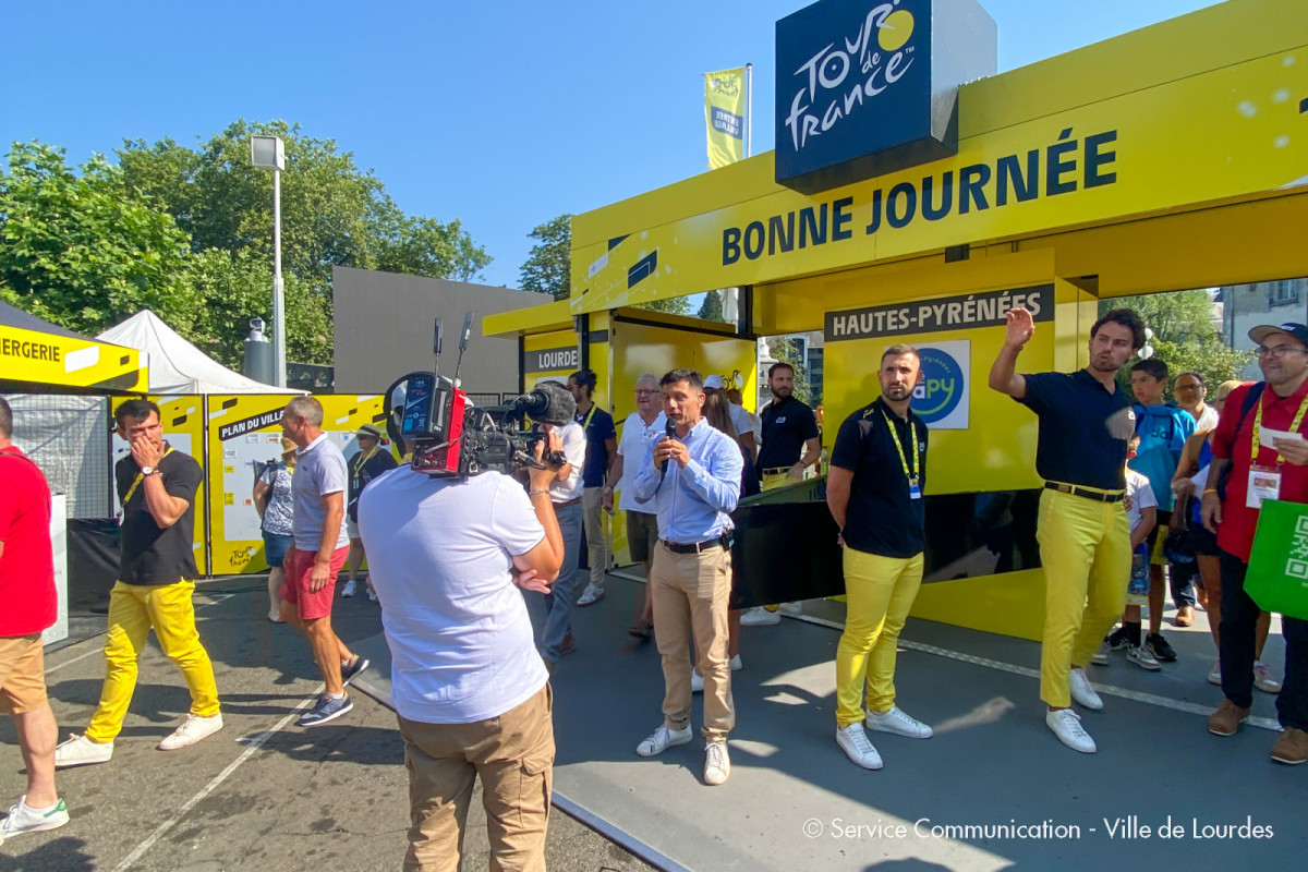 2022-07-21-Village-Depart-TDF-2022-Lourdes---Service-communication-ville-de-Lourdes-2