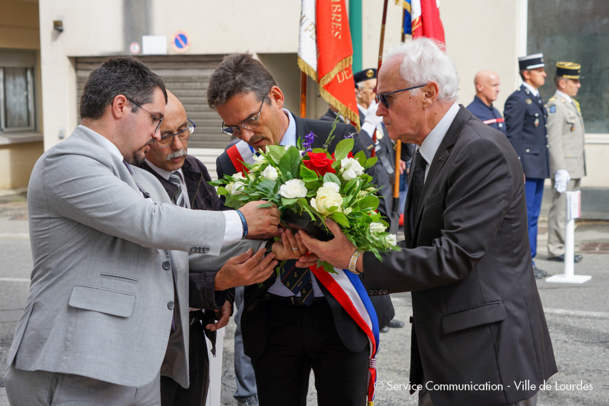 2022-08-19-Ceremonie-19-aout---78e-anniversaire-Liberation-Lourdes---com-Lourdes-09