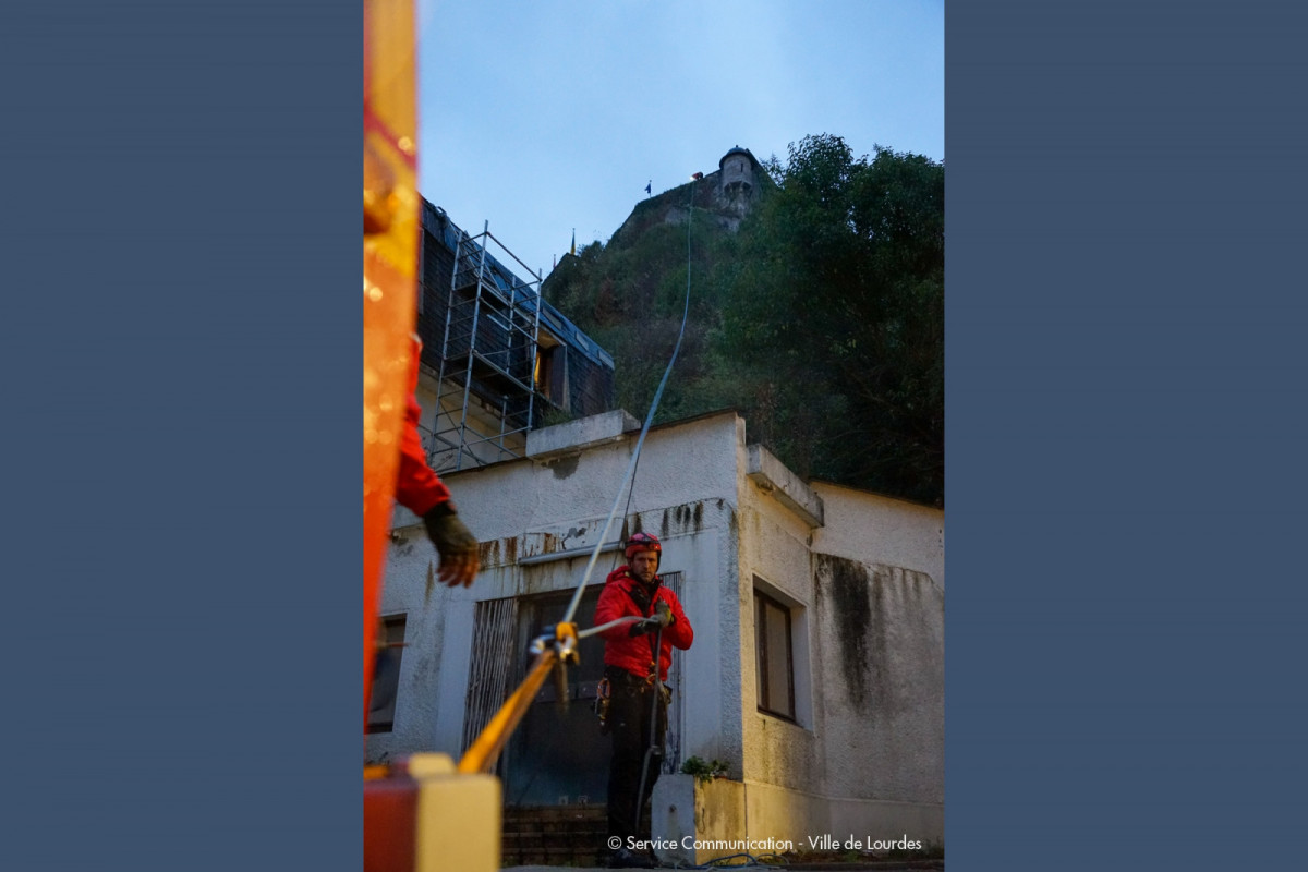 2022-09-29-Exercice-Pompiers-Lourdes-Chateau-c-Service-communication-Lourdes-07-redim