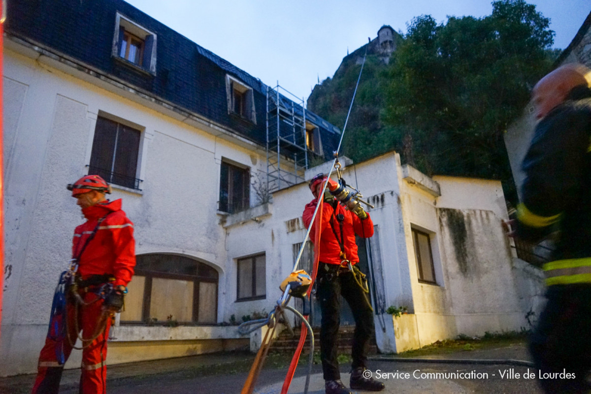 2022-09-29-Exercice-Pompiers-Lourdes-Chateau-c-Service-communication-Lourdes-09