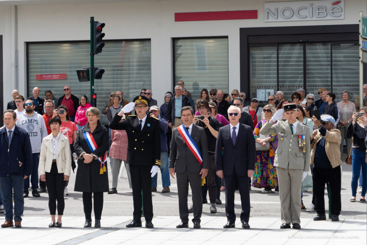 2023-05-08-Reouverture-place-Peyramale--8-mai-009