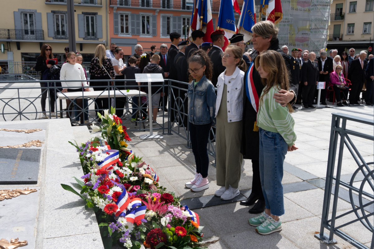 2023-05-08-Reouverture-place-Peyramale--8-mai-030