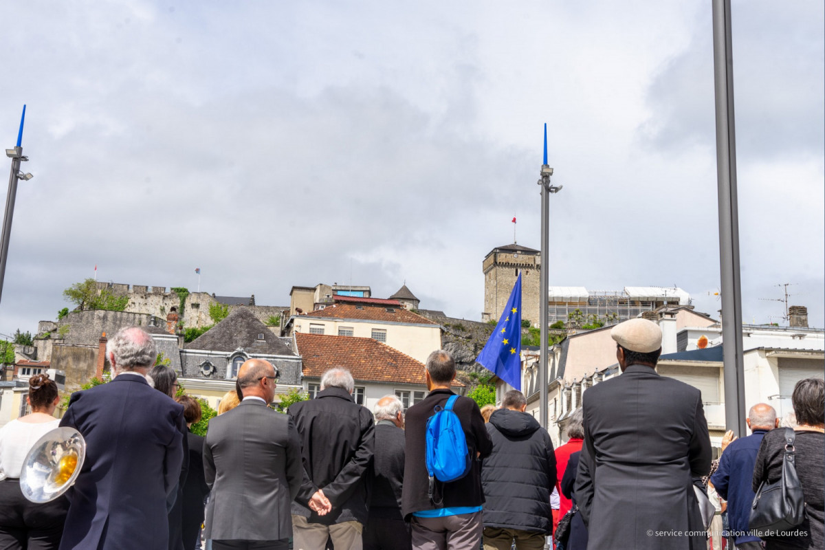 2023-05-08-Reouverture-place-Peyramale--8-mai-090