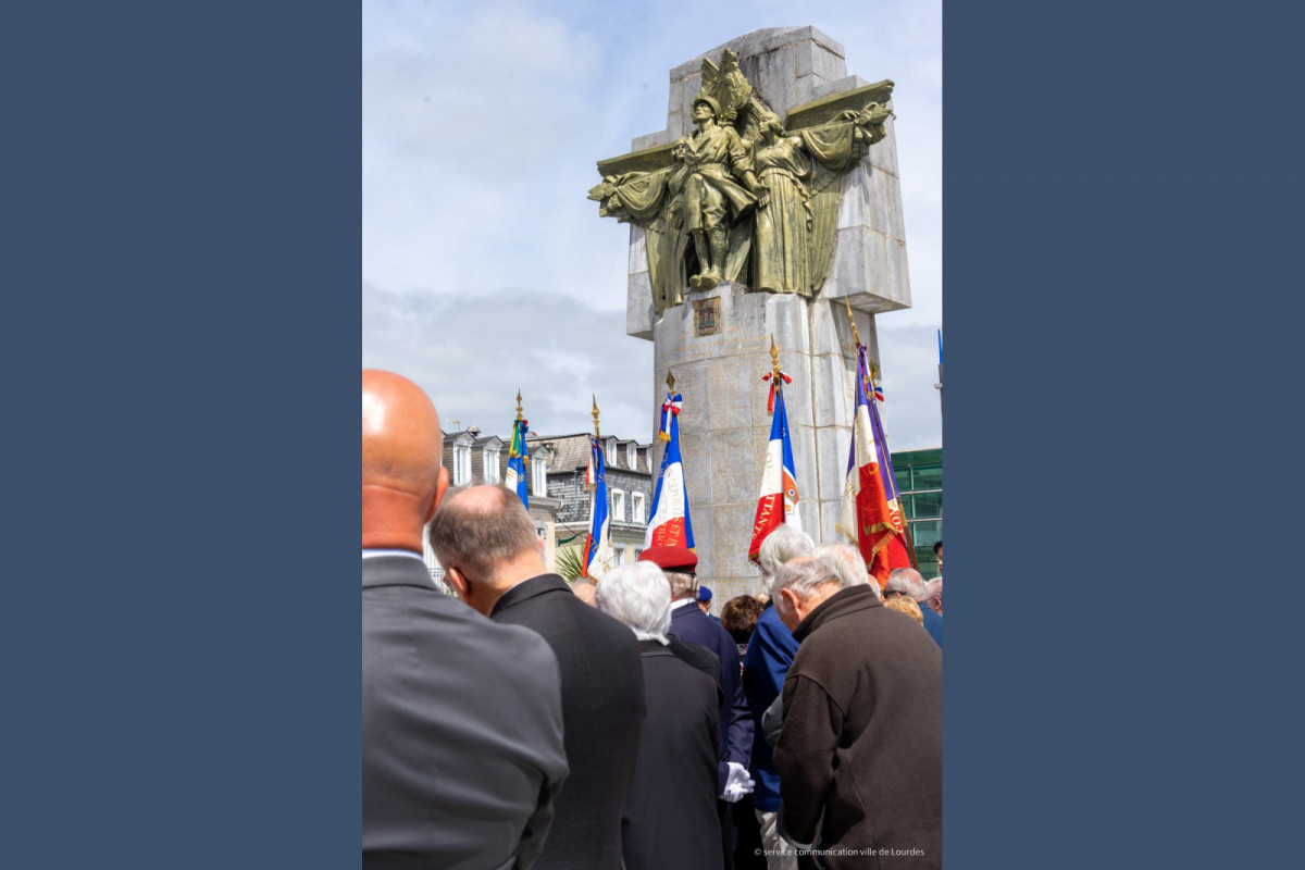 2023-05-08-Reouverture-place-Peyramale--8-mai-097