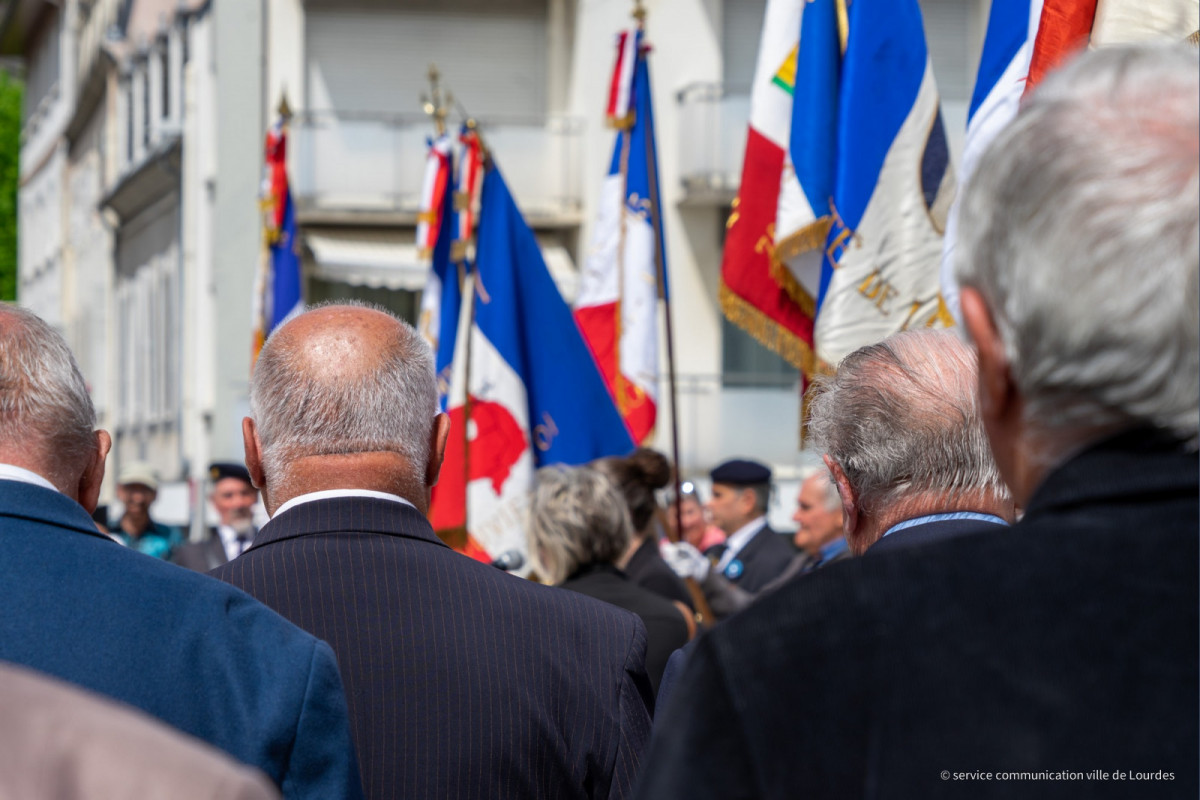 2023-05-08-Reouverture-place-Peyramale--8-mai-099