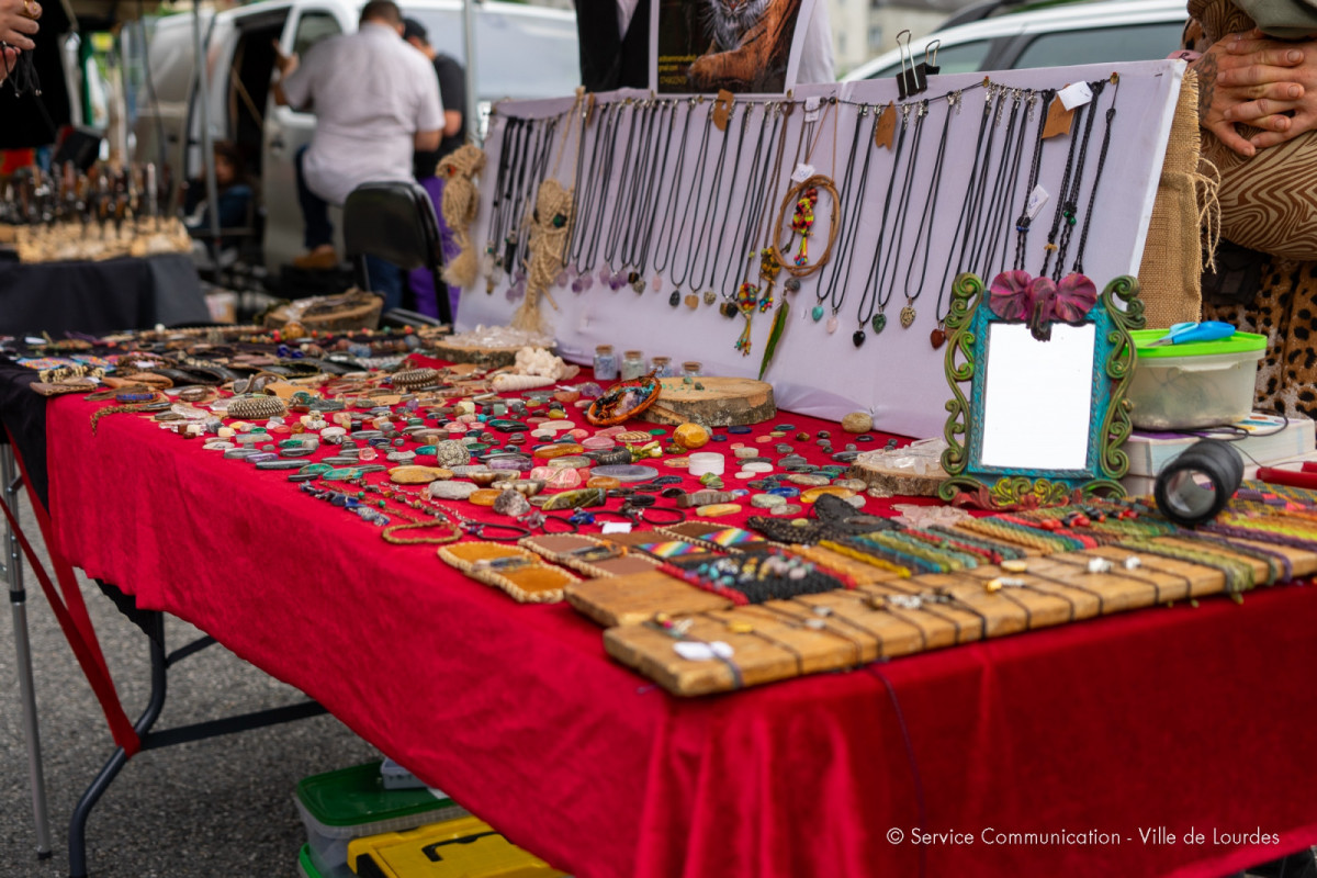 2023-07-21-Marche-Nocturne-Quai-Saint-Jean-40