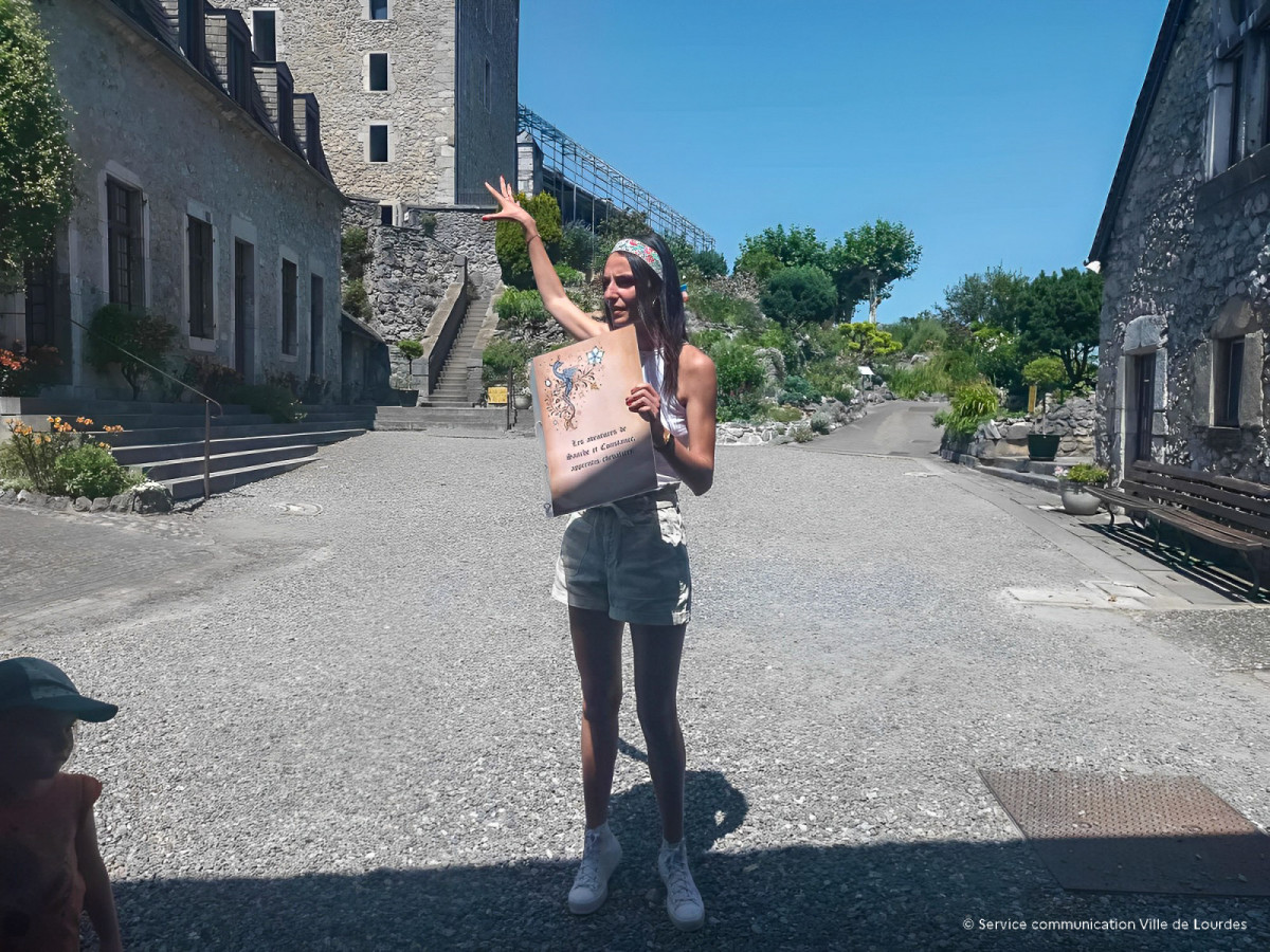 20230810-Visite-guidee-en-famille-chateau-de-Lourdes-photo-6-1