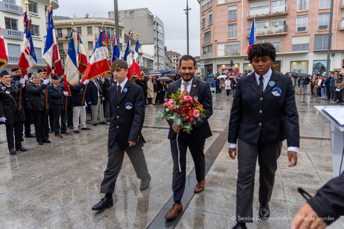 2023-10-20-Ceremonie-Colloque-Passeurs-evades-ONACVG-19