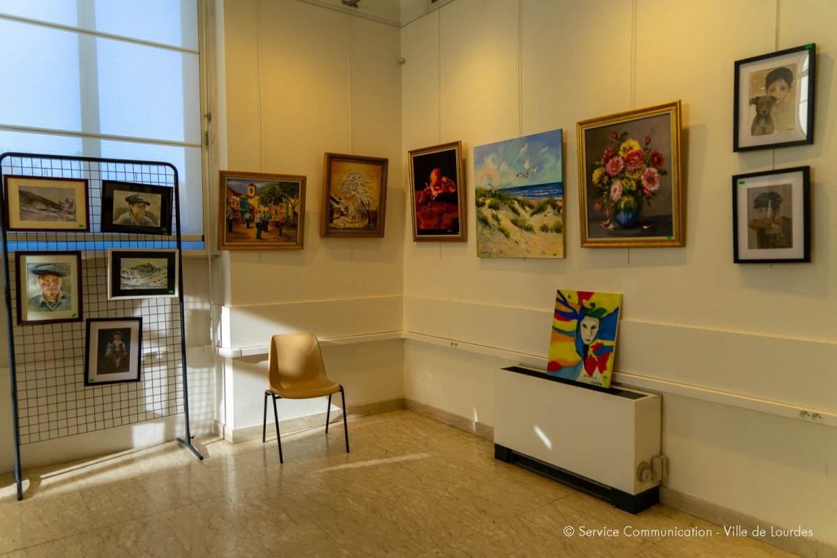 2023-12-18-Vernissage-Exposition-Courbes-et-Couleurs-10