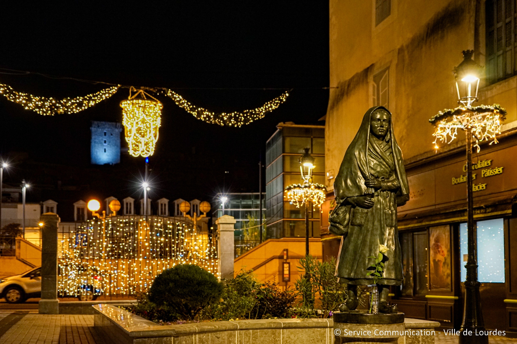 2025-12-01_illuminations_decorations_ville_nuit-034