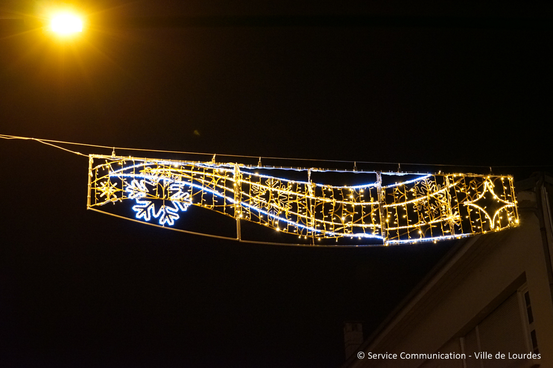 2025-12-01_illuminations_decorations_ville_nuit-042