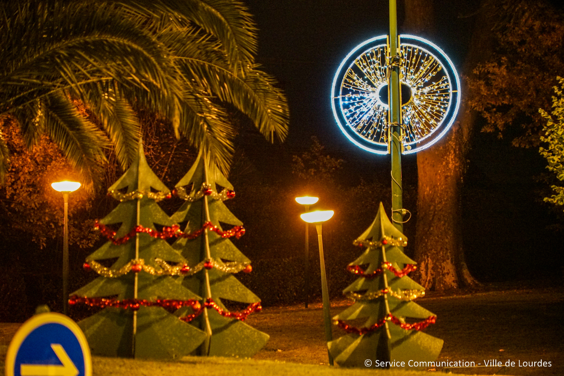 2025-12-01_illuminations_decorations_ville_nuit-046