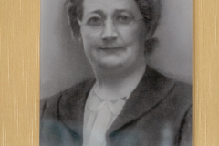 2026-08-19_presentation_portrait_resistante_lourdaise_jeanne_chaye-18