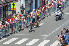 2026-07-09_passage_tour-de-france_coureurs_balcon_gazagne-02