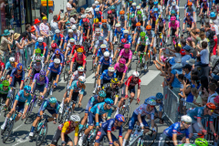 2026-07-09_passage_tour-de-france_coureurs_balcon_gazagne-10