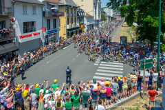 2026-07-09_passage_tour-de-france_coureurs_balcon_gazagne-14