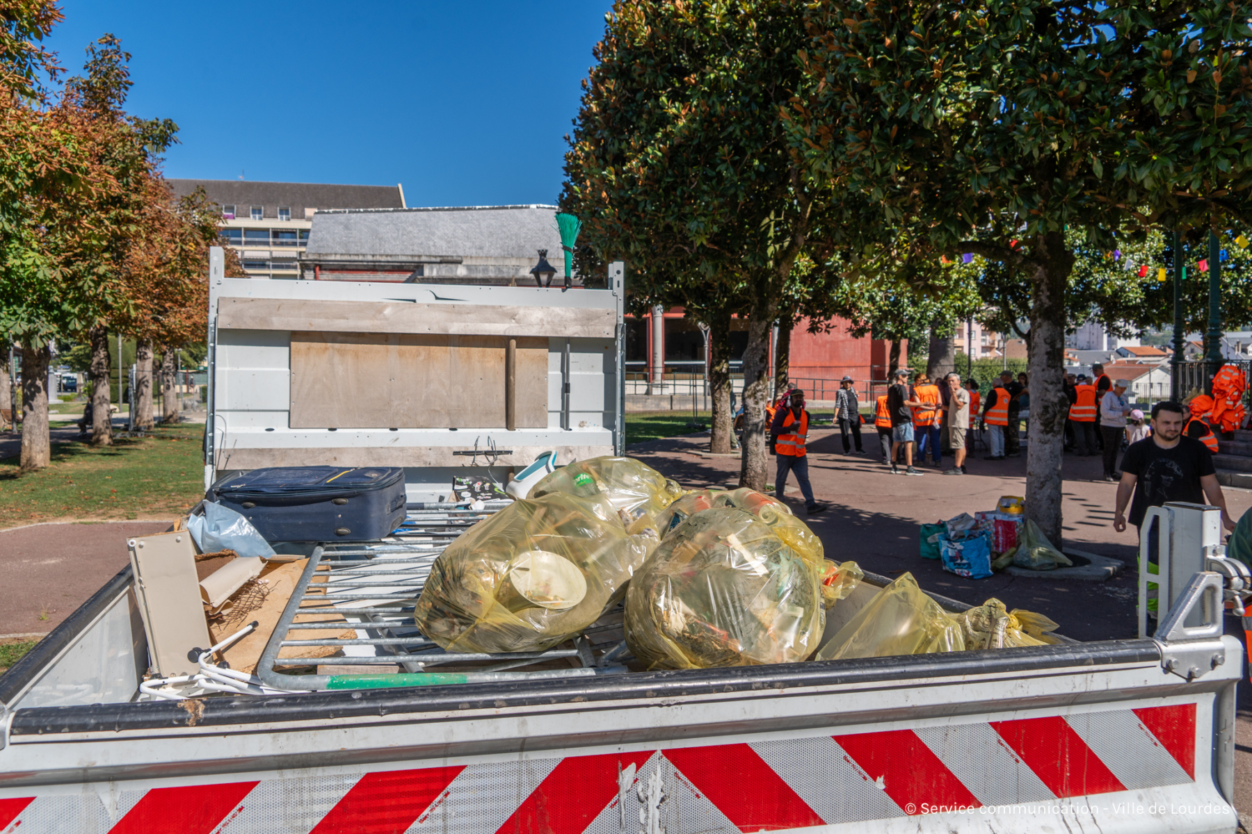 2026-09-19_world_cleanup_day-103