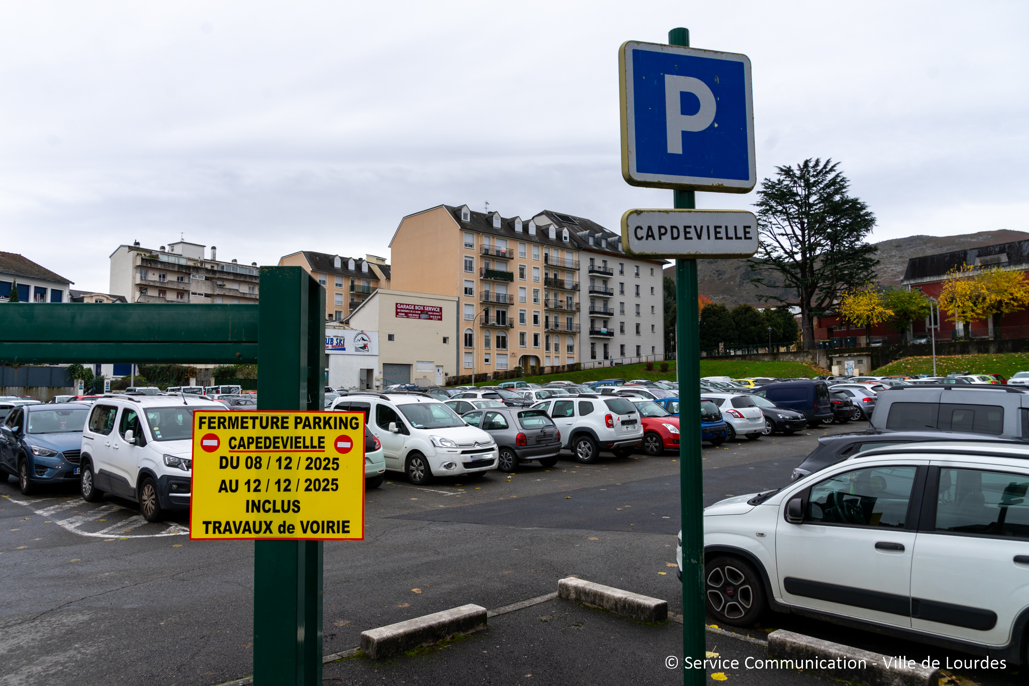 Travaux de signalisation horizontale, parking place Capdevielle, du lundi 8 au vendredi 12 décembre 2025