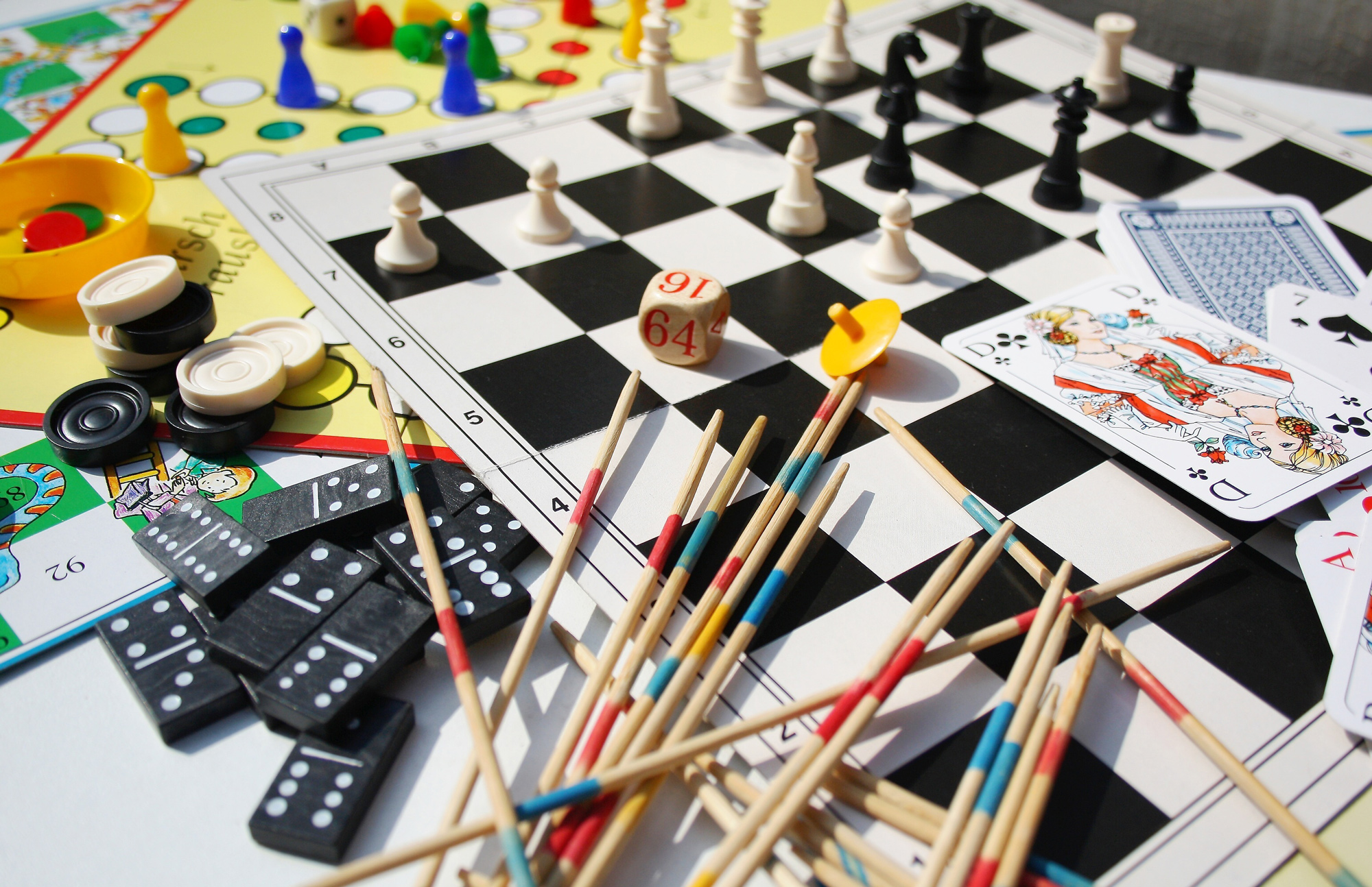 Jeux en famille et sensibilisation aux écrans à la médiathèque