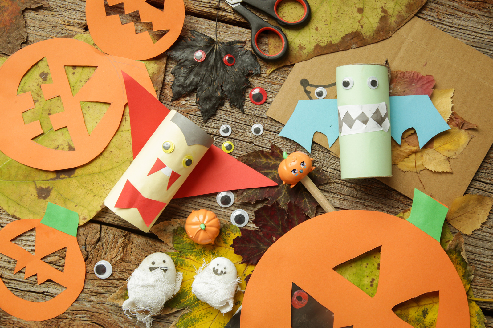 Ateliers créatifs : Création de personnages d’Halloween et de chapeaux de sorcière