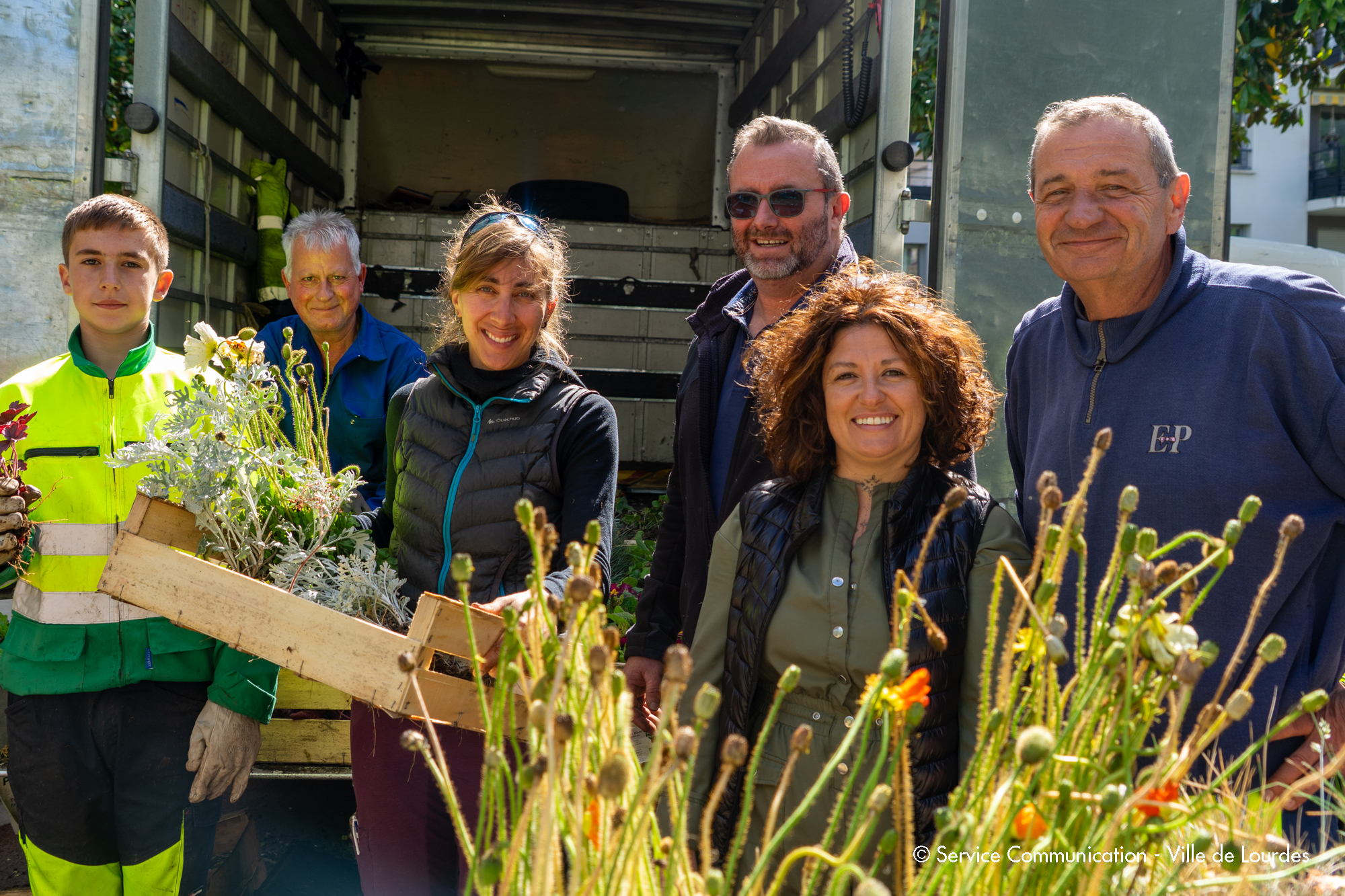 “Adopte une plante” : les Lourdais se sont précipités au Jardin des Tilleuls