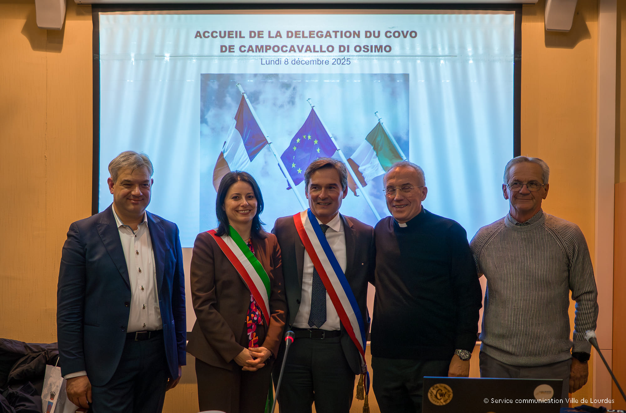 Une structure en épis de blé remarquable !